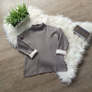 Tahari Sweater Cream/White size XS